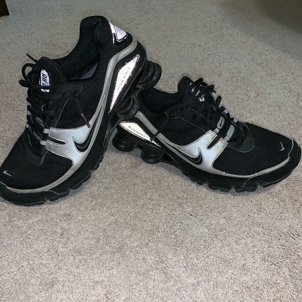 Men’s Nike Shox